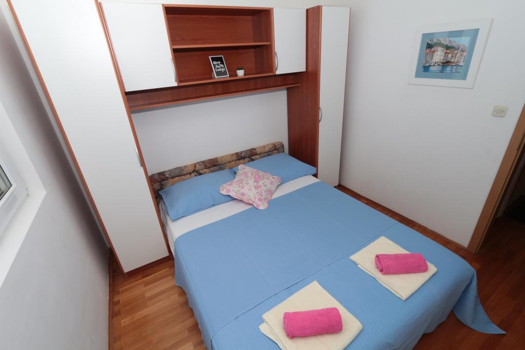 Central Beach Apartment Makarska Room photo